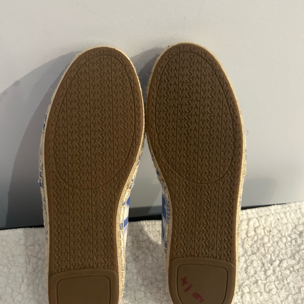Michael Kors Women's Sz 5 Kendrick Espadrille Slip On Flats Blue White Tie Dye - Picture 13 of 14